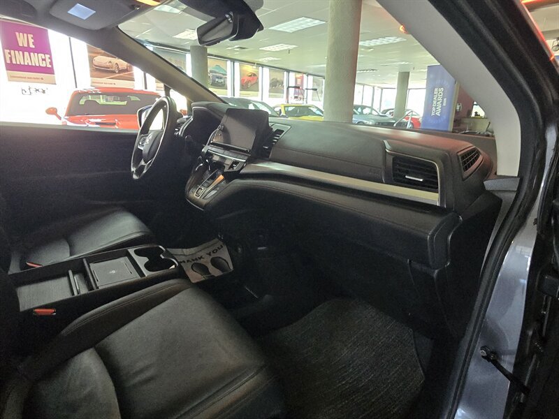 Used 2025 Honda Odyssey EX-L image 13