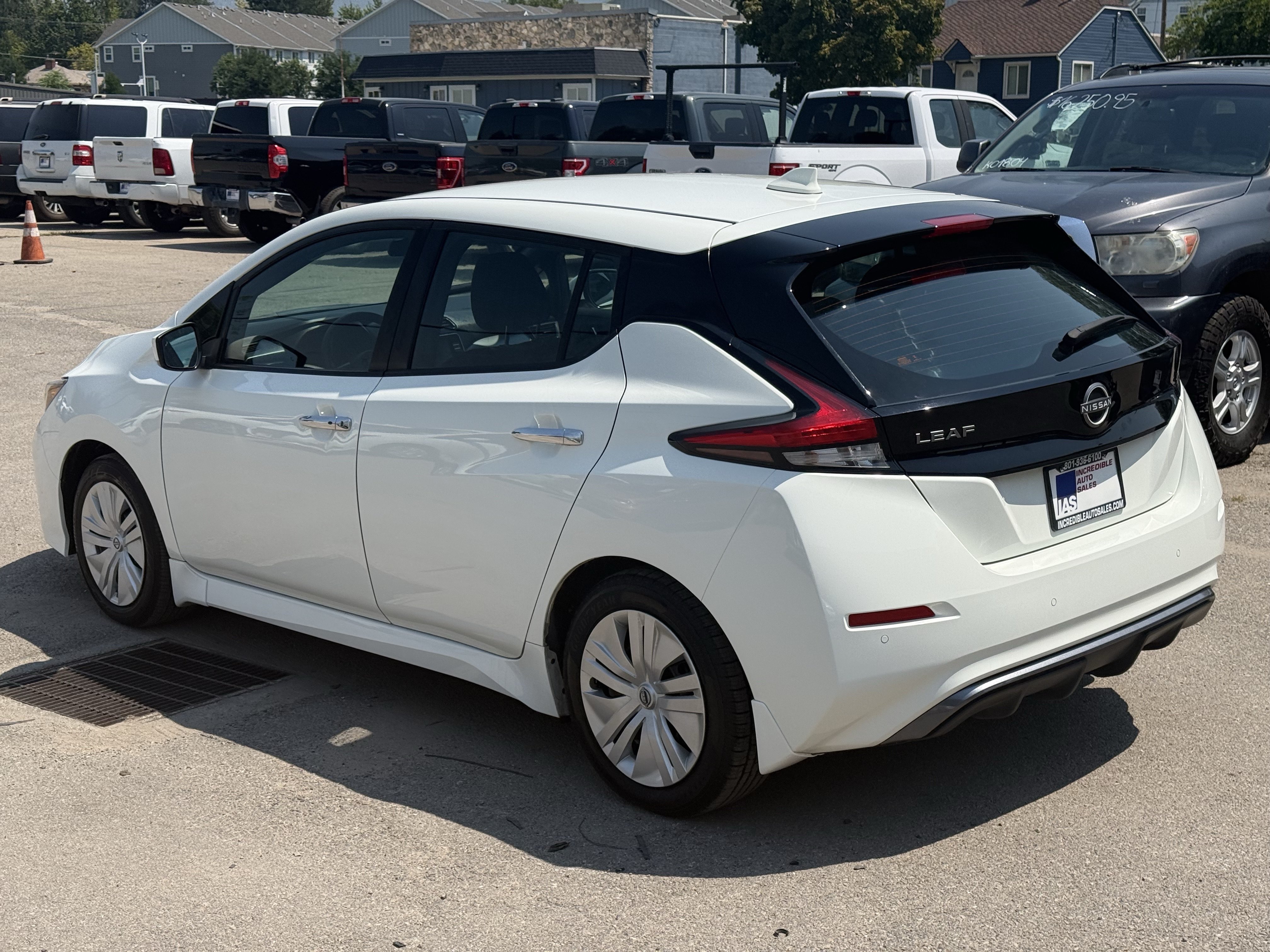Used 2025 Nissan Leaf S FWD image 6