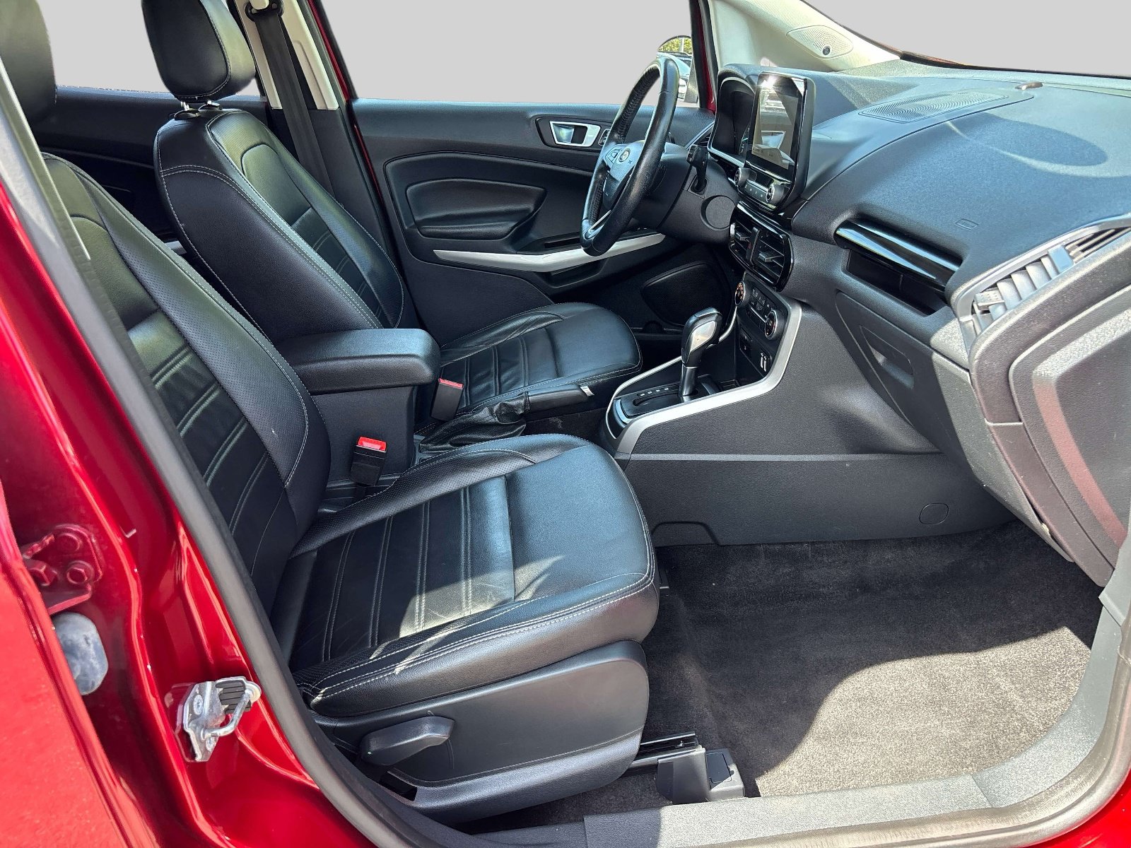 Used 2018 Ford EcoSport Titanium w/ Interior Protection Package AWD/4WD image 15
