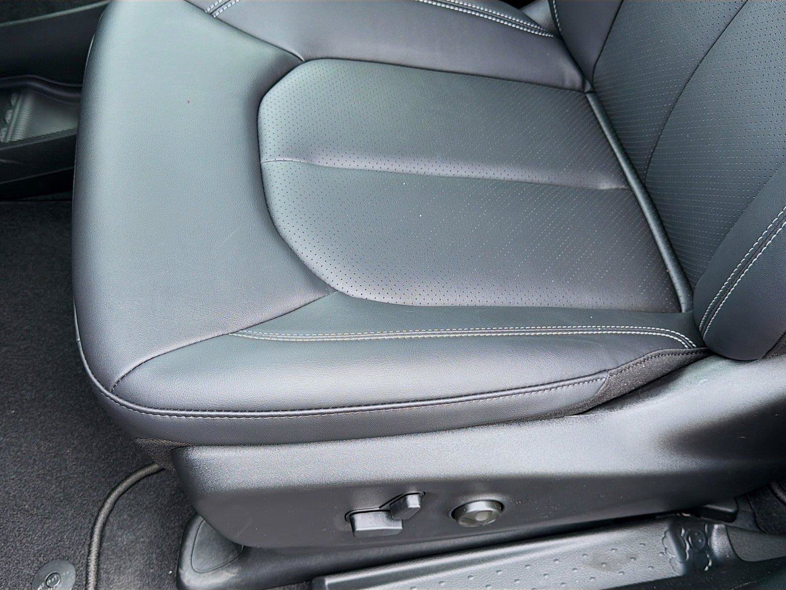New 2027 Chrysler Pacifica LX FWD image 15