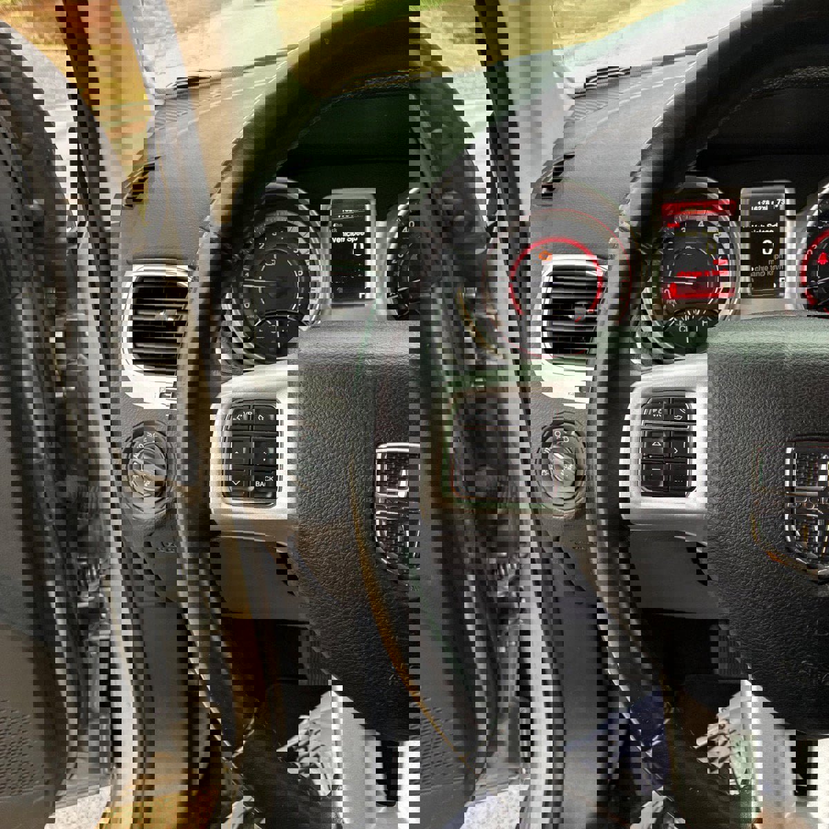 Used 2019 Dodge Journey SE w/ Connectivity Group image 12