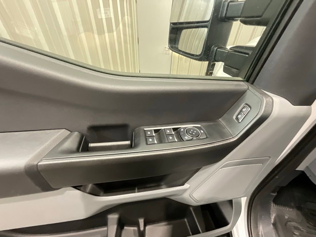New 2026 Ford F350 XL w/ FX4 Off-Road Package image 10