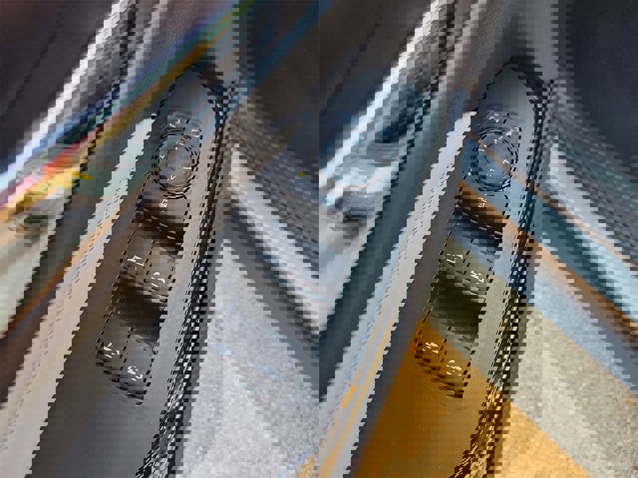 Used 2025 Chevrolet Trax LT w/ LT Convenience Package image 14