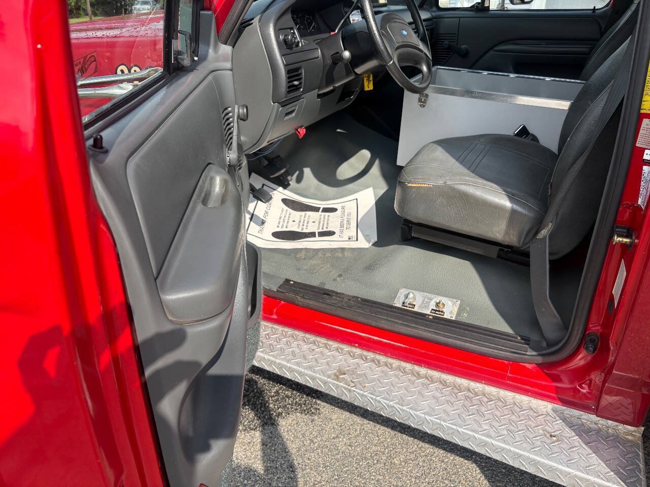 Used 1992 Ford F450 2WD Regular Cab Super Duty image 11
