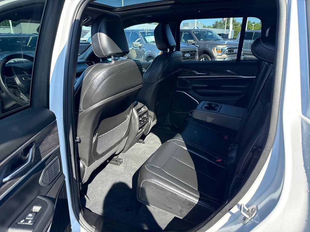 Used 2024 Jeep Grand Cherokee Limited 4xe AWD/4WD image 23