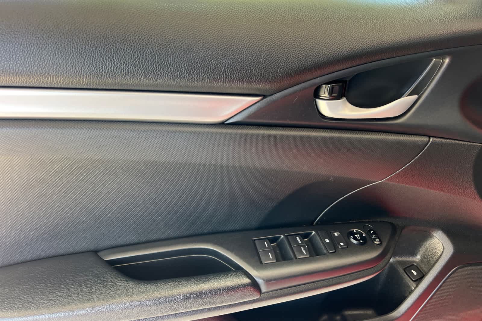 Used 2019 Honda Civic Sport image 12
