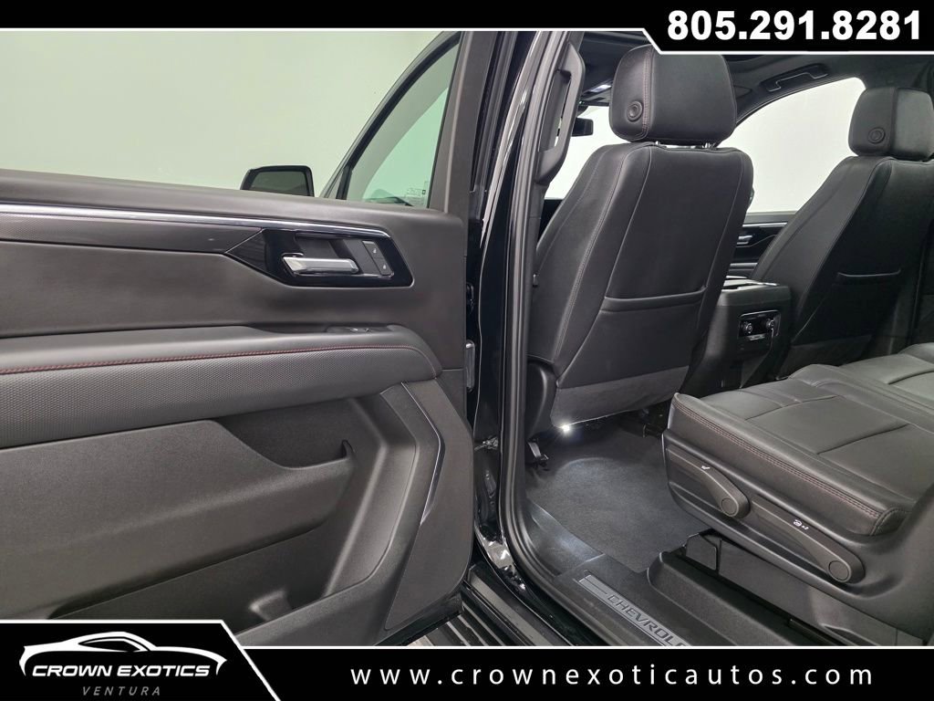 Used 2025 Chevrolet Suburban RST w/ Sun And Tow Package image 19