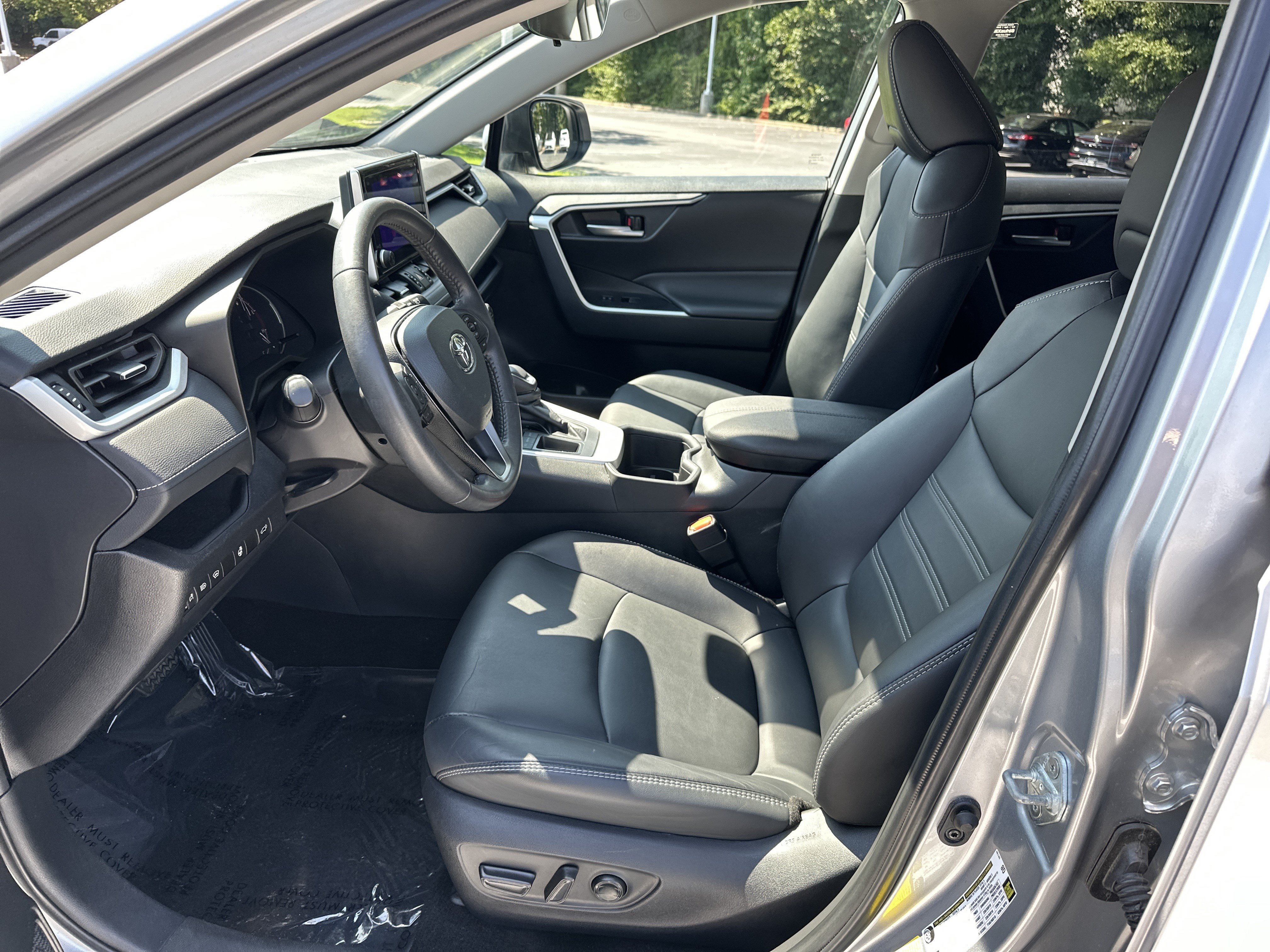 Used 2025 Toyota RAV4 XLE Premium w/ Weather Package FWD image 16