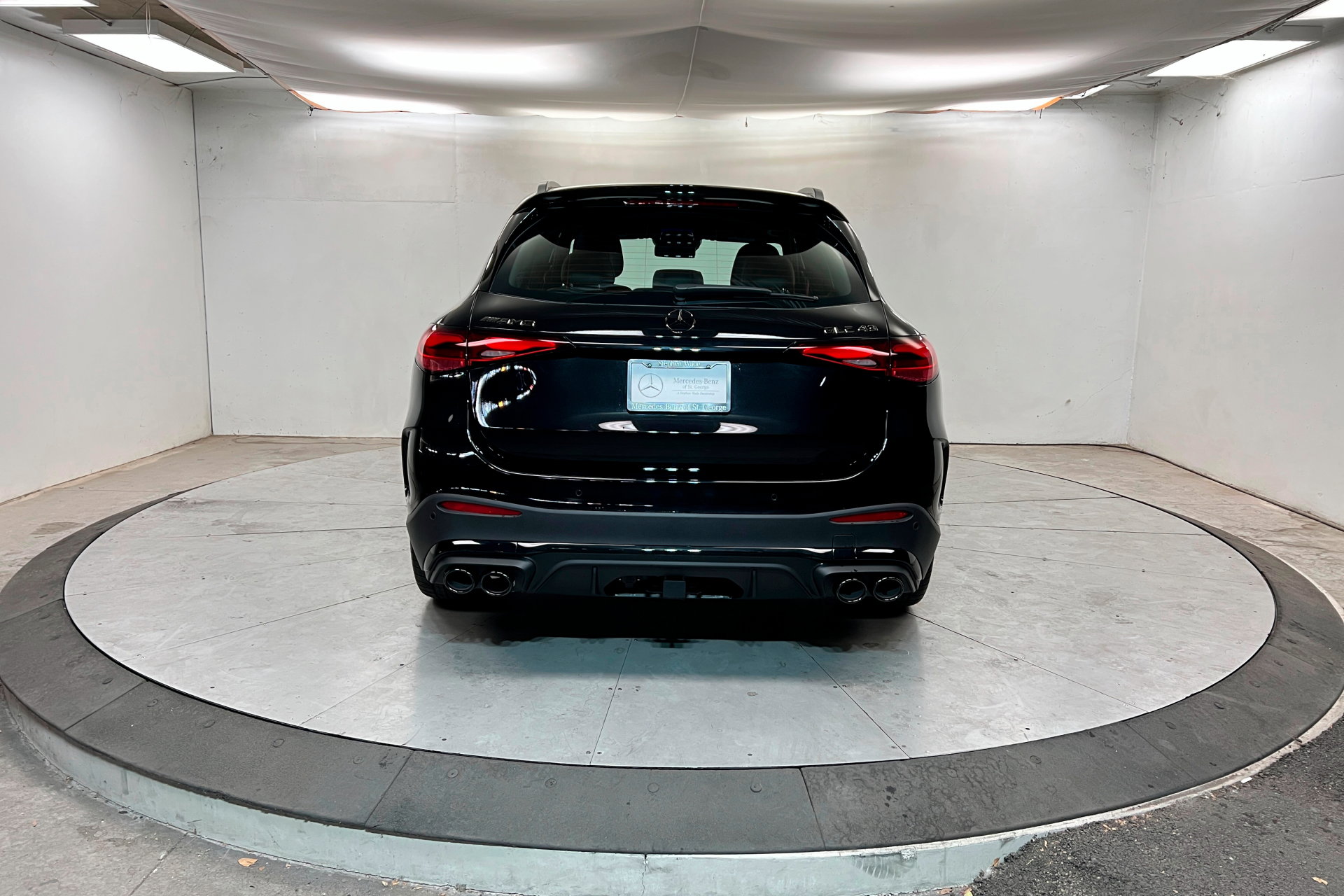 New 2026 Mercedes-Benz GLC 43 AMG 4MATIC image 4