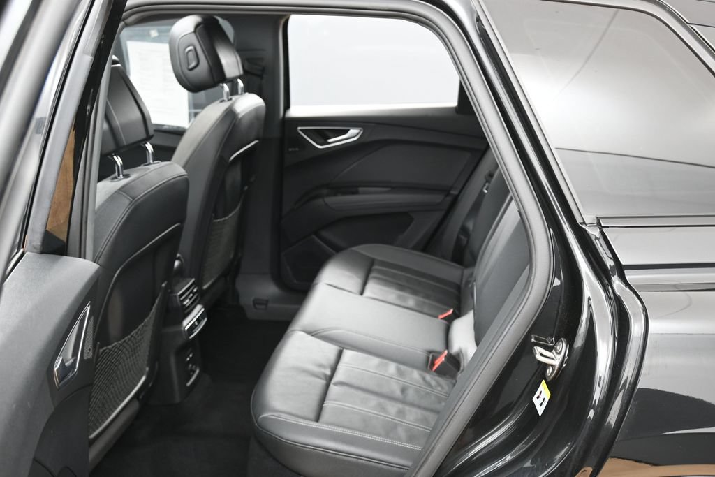Used 2023 Audi Q4 e-tron Premium Plus AWD/4WD image 33