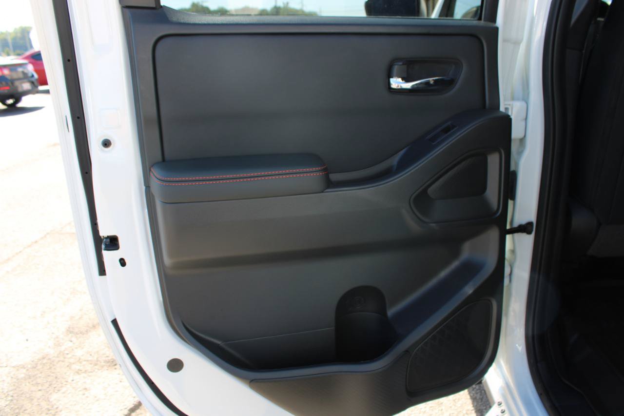 Used 2024 Nissan Frontier PRO-4X w/ Pro Convenience Package AWD/4WD image 38