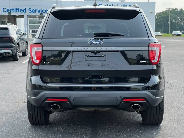 Used 2018 Ford Explorer XLT w/ Equipment Group 202A AWD/4WD image 46