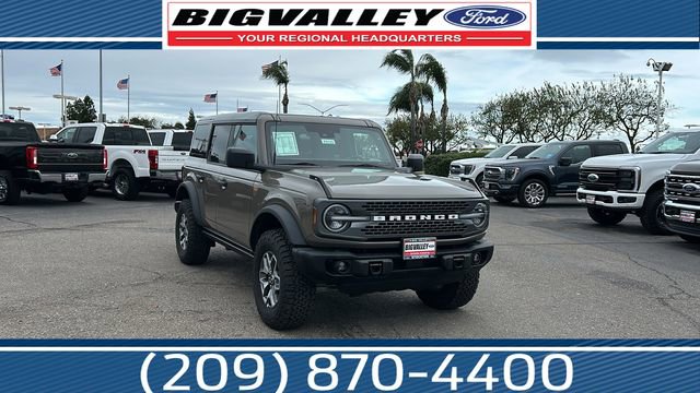 Used 2025 Ford Bronco Badlands AWD/4WD image 1