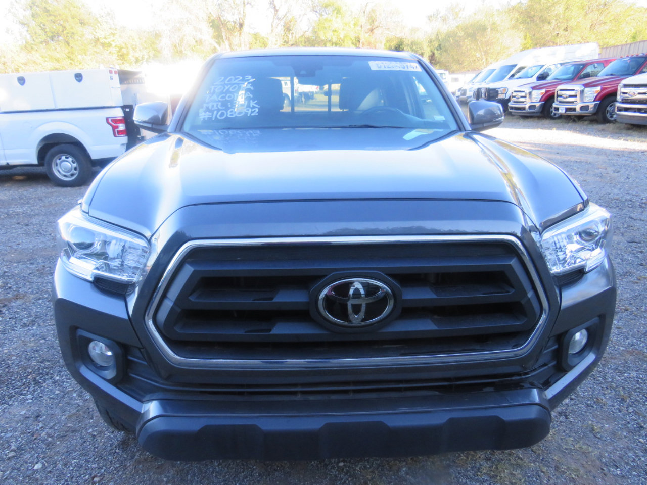 Used 2023 Toyota Tacoma SR5 w/ Technology Package image 2
