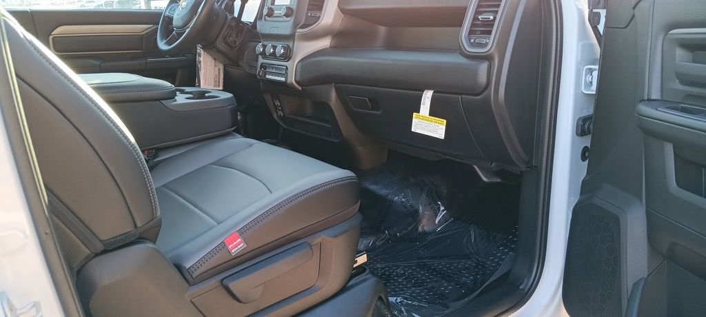 New 2024 RAM 5500 Tradesman image 25