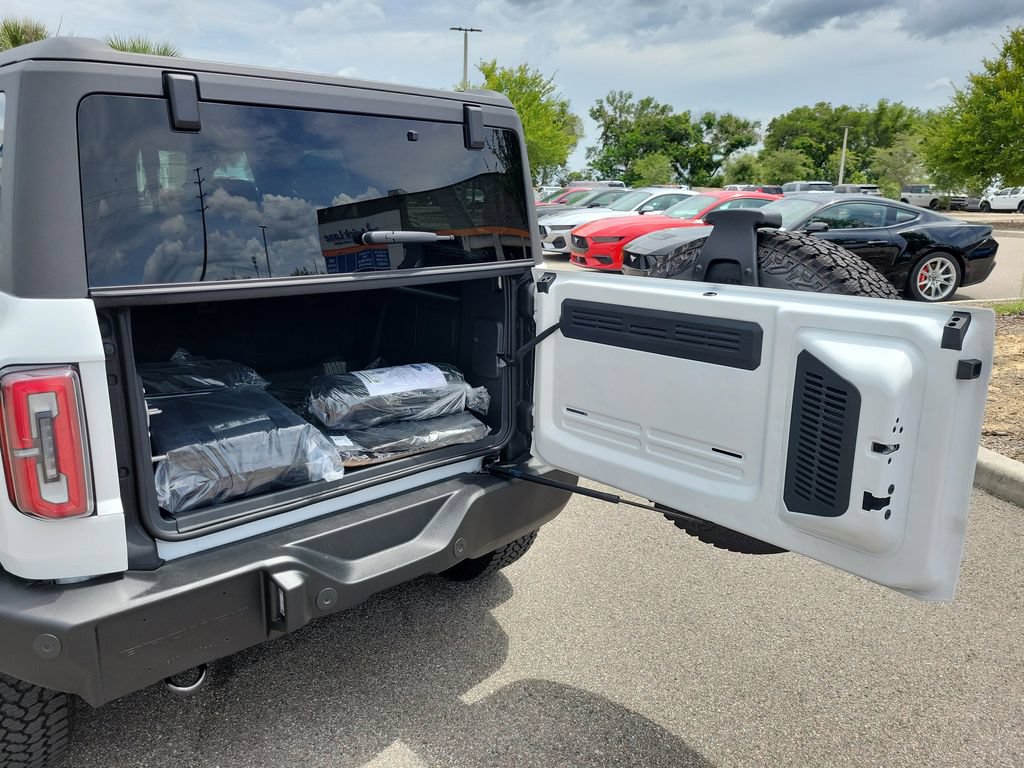 New 2026 Ford Bronco Outer Banks w/ Sasquatch Package AWD/4WD image 9