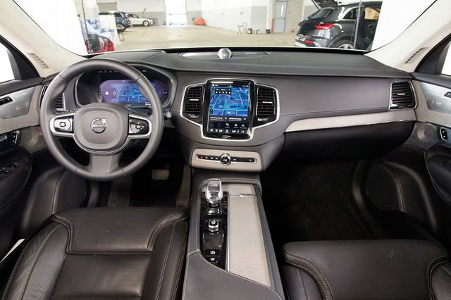 Used 2025 Volvo XC90 T8 Ultra w/ Lounge Package AWD/4WD image 6