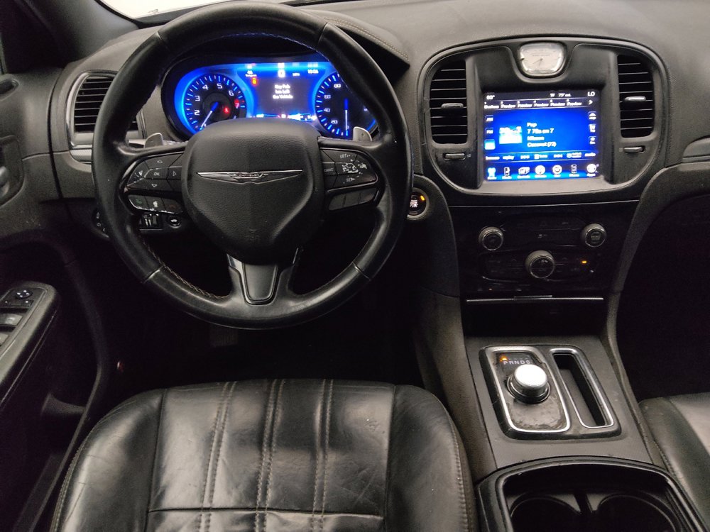 Used 2015 Chrysler 300 S RWD image 22