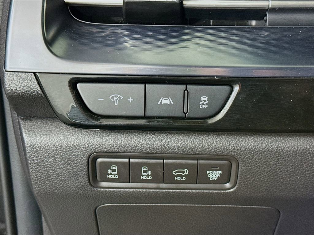 Used 2024 Kia Carnival SX Prestige image 22