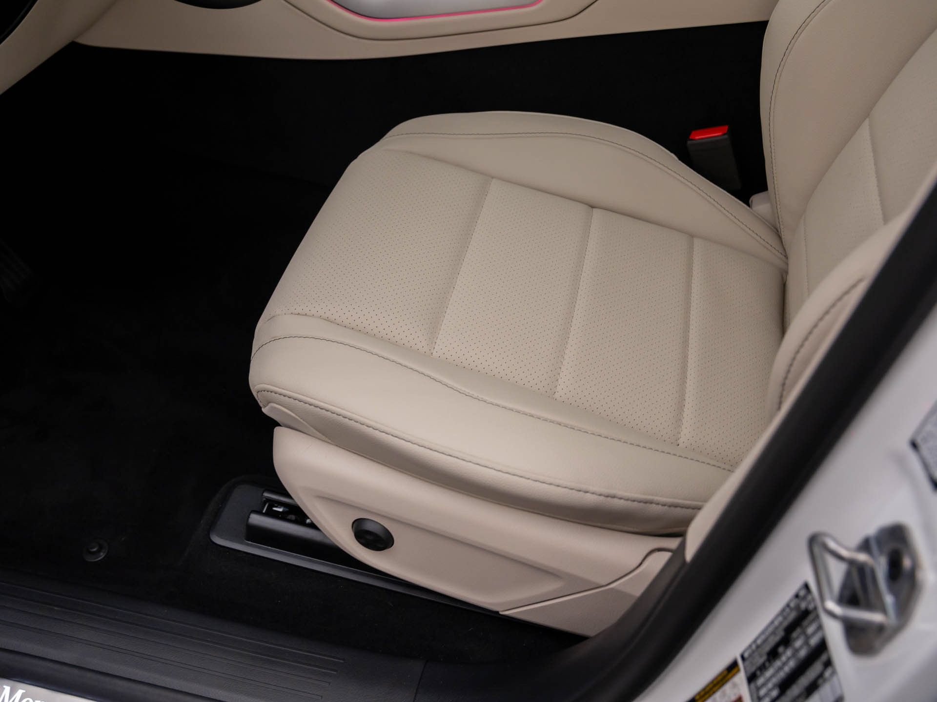 New 2026 Mercedes-Benz GLS 450 4MATIC image 18