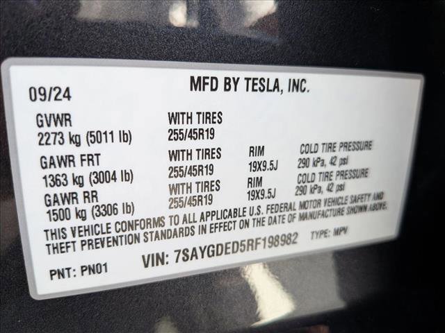 Used 2024 Tesla Model Y Long Range RWD image 25