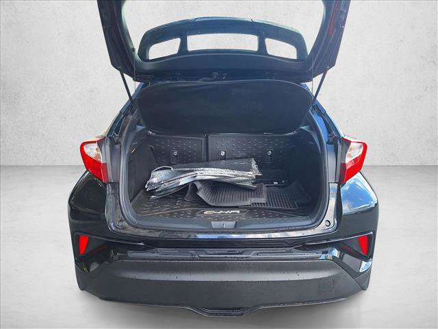 Used 2019 Toyota C-HR XLE image 13