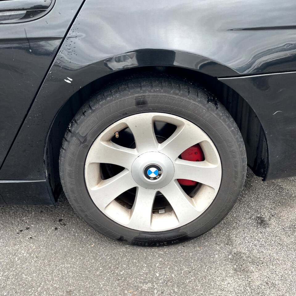 Used 2007 BMW 750i image 27