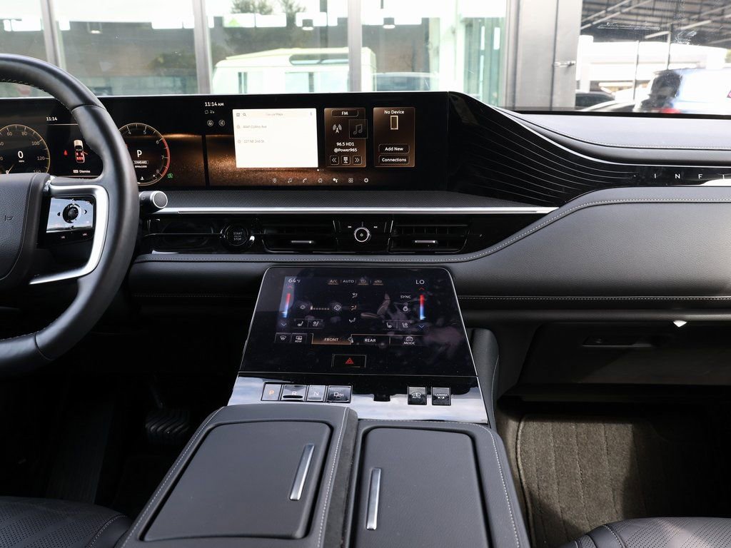 Certified 2025 INFINITI QX80 Luxe image 30
