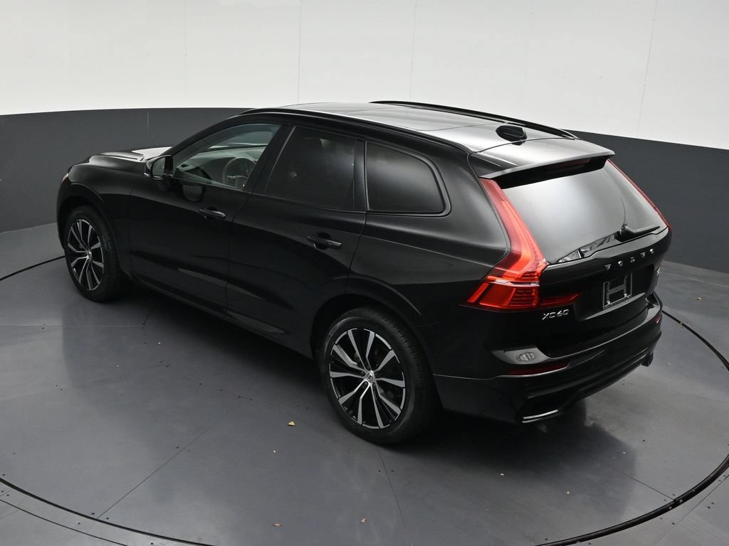 Certified 2024 Volvo XC60 B5 Plus w/ Climate Package AWD/4WD image 18
