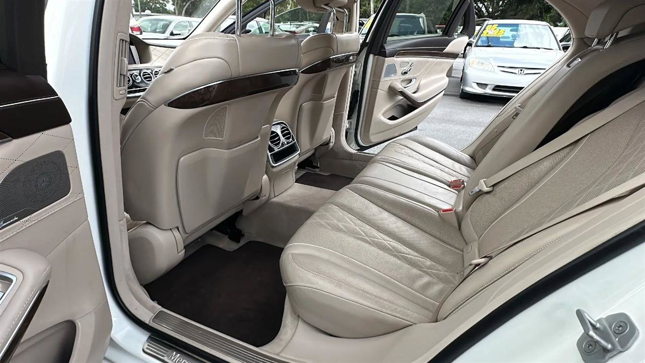 Used 2017 Mercedes-Benz S 550 Sedan image 22