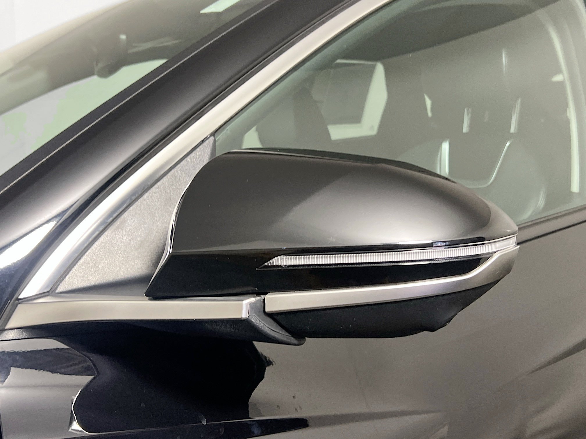 Used 2022 Hyundai Tucson Limited w/ Cargo Package AWD/4WD image 12