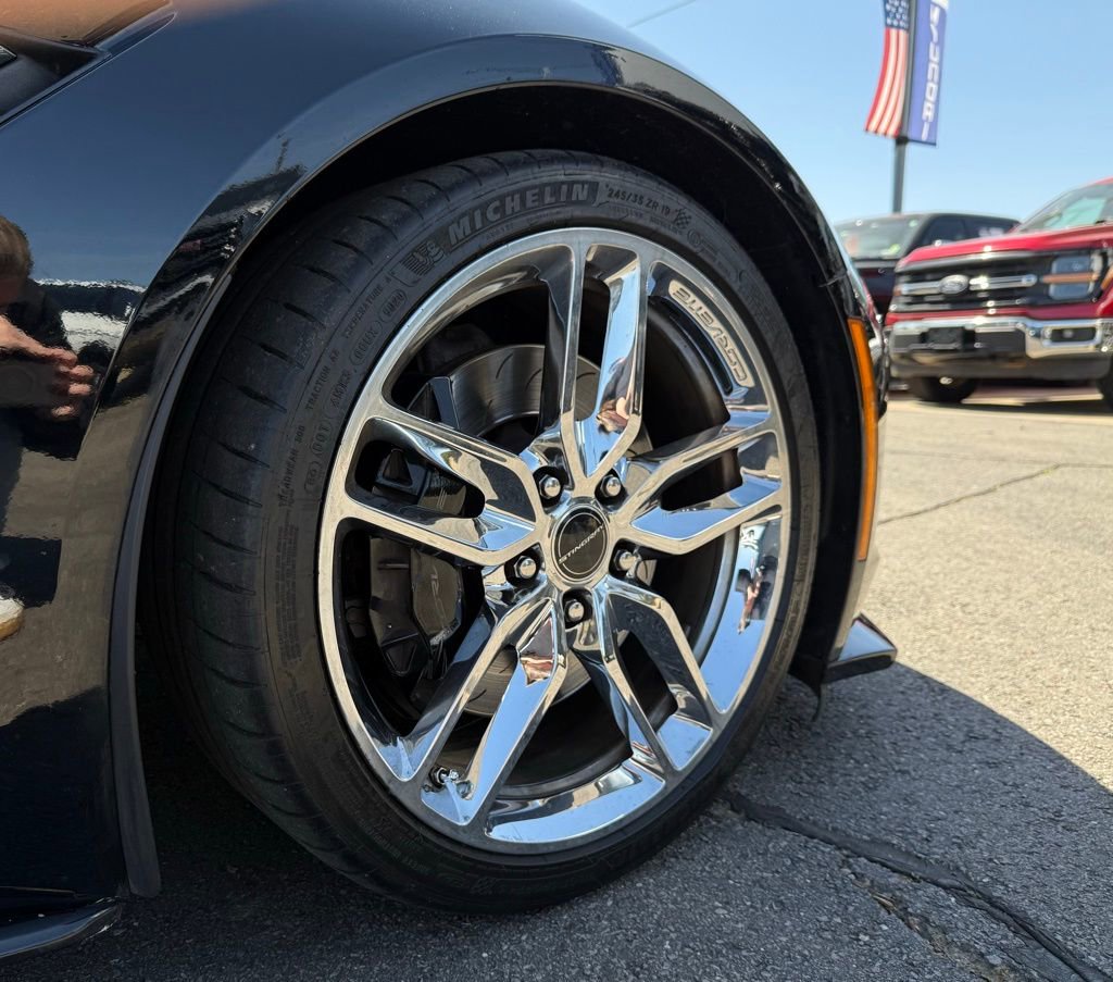 Used 2014 Chevrolet Corvette Stingray Convertible w/ 3LT Preferred Equipment Group image 31
