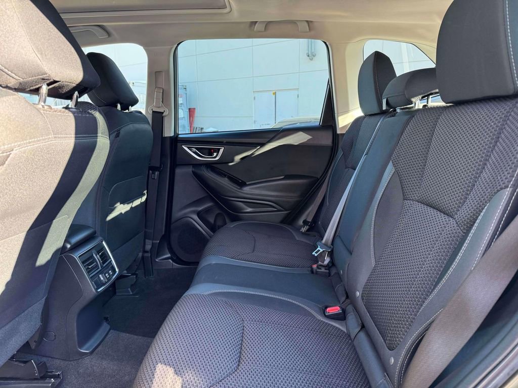 Used 2023 Subaru Forester Premium image 11