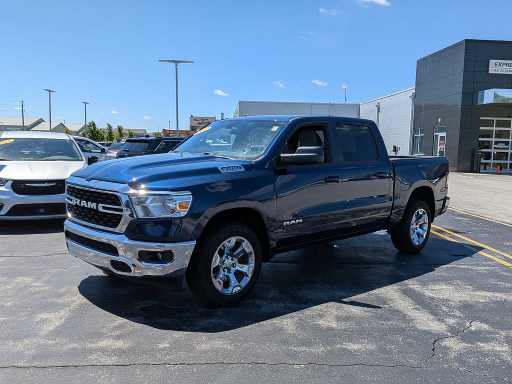 Used 2022 RAM 1500 Big Horn AWD/4WD image 3