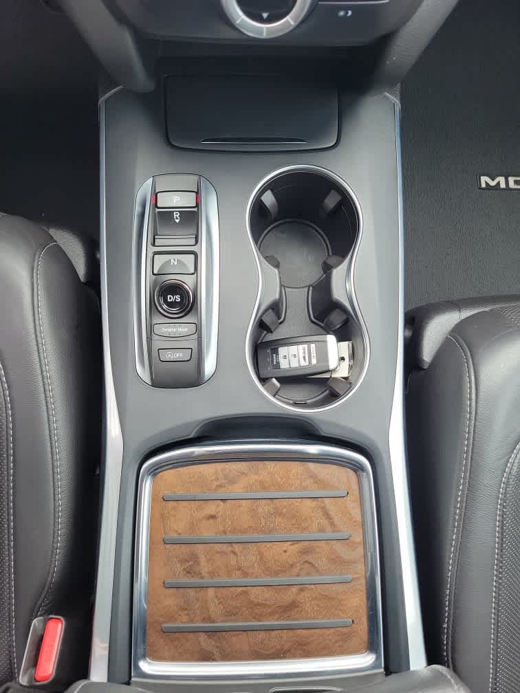 Used 2020 Acura MDX w/ Technology Package AWD/4WD image 17