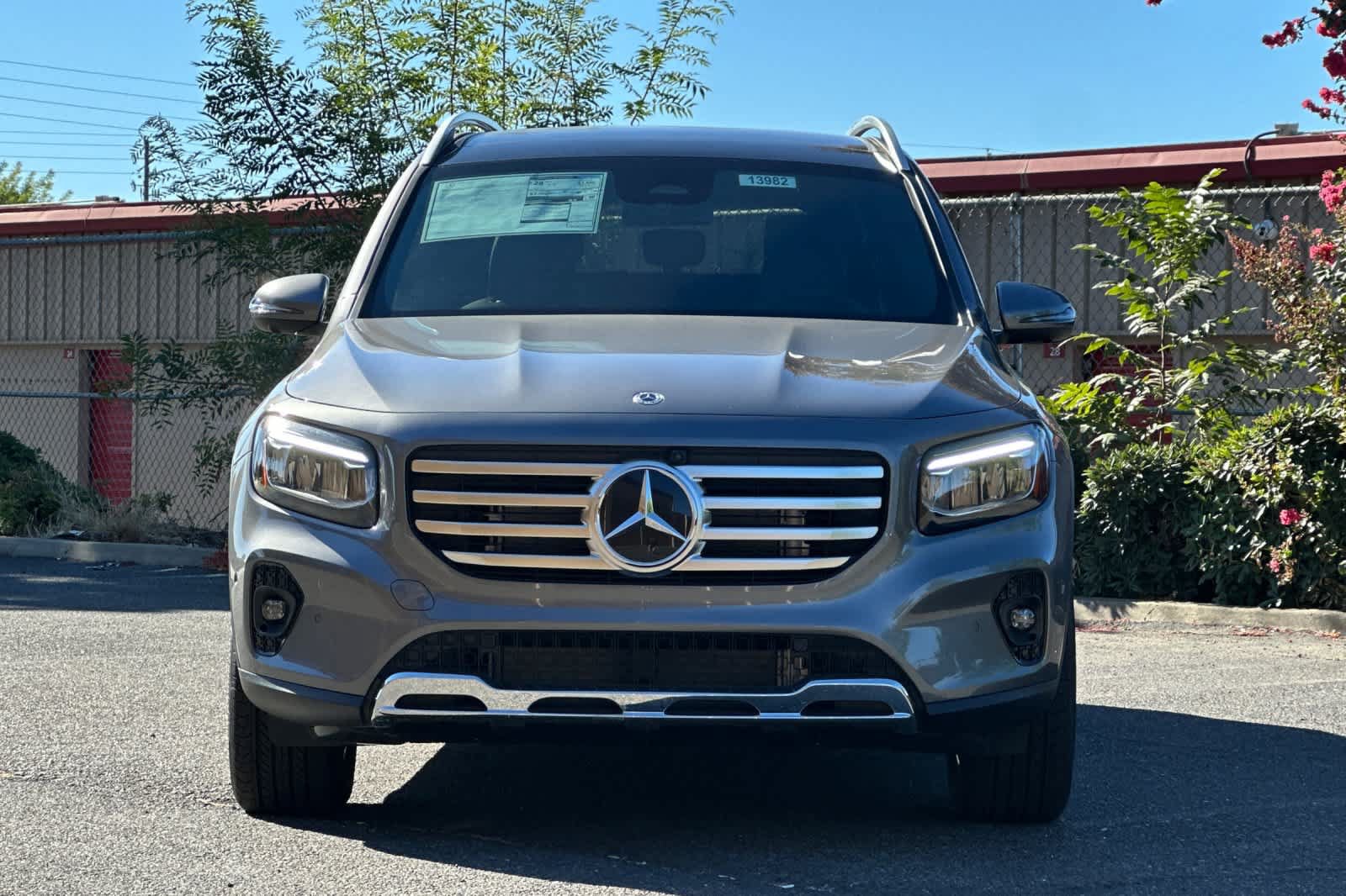 New 2026 Mercedes-Benz GLB 250 image 8