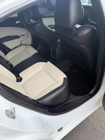 Used 2017 Dodge Charger R/T w/ Premium Group RWD image 15