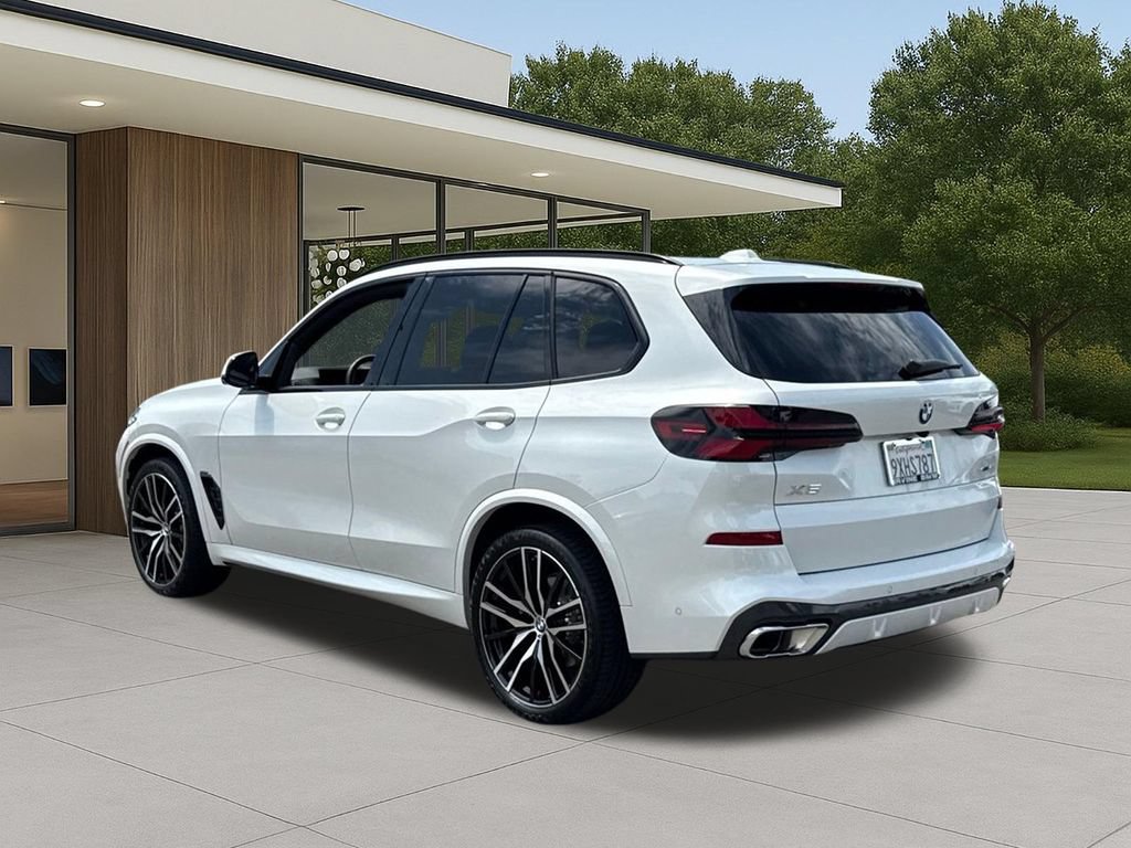 Used 2026 BMW X5 sDrive40i w/ M Sport Package RWD image 13