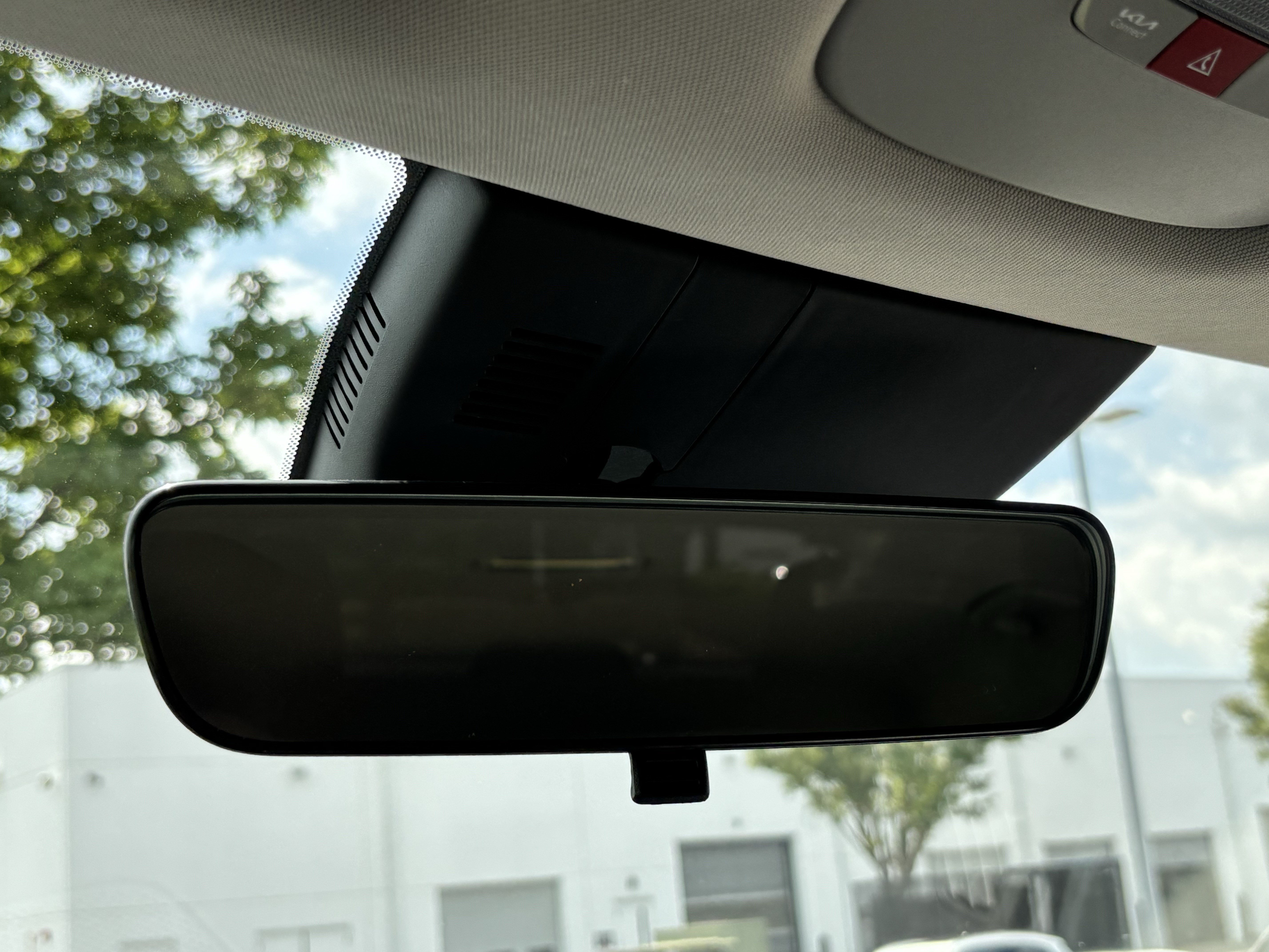 Used 2025 Kia Sportage EX FWD image 27