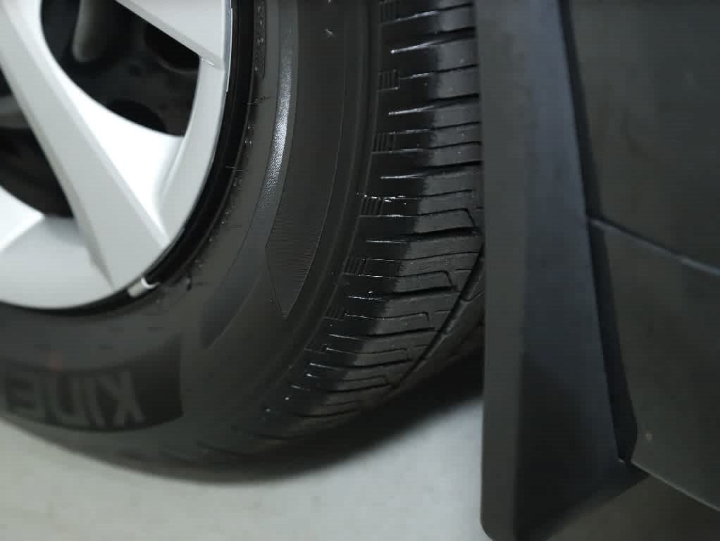 Certified 2025 Toyota Corolla LE FWD image 34