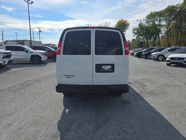Used 2024 Chevrolet Express 3500 LS image 10