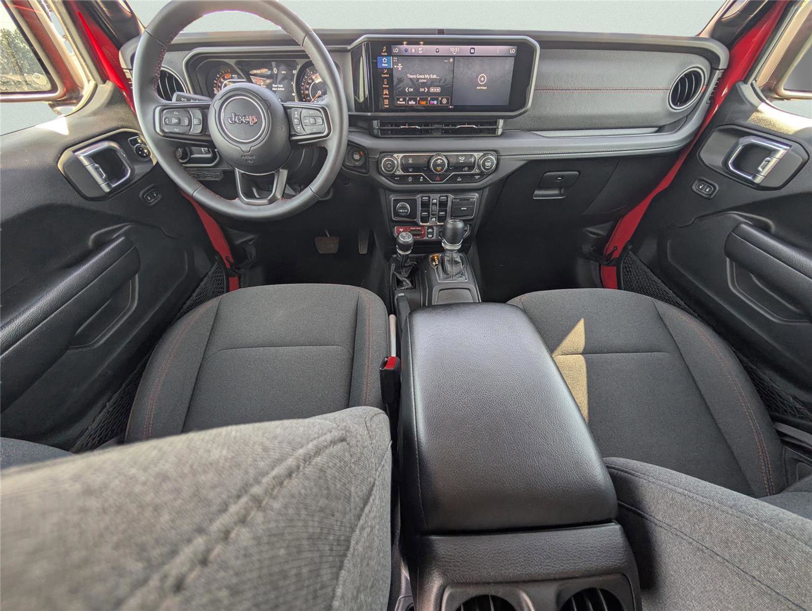 Used 2025 Jeep Wrangler Unlimited Rubicon image 30