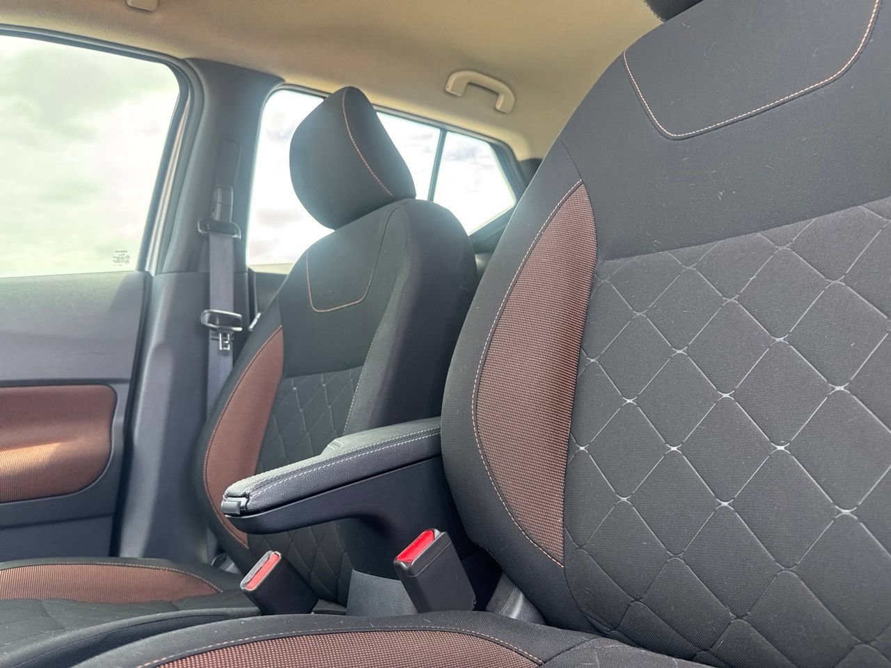 Certified 2020 Nissan Kicks SR FWD image 39
