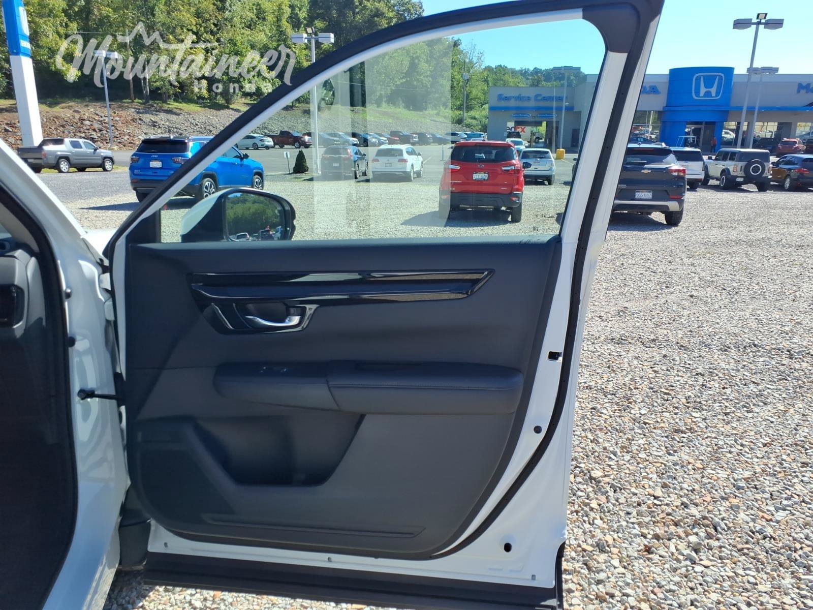 Used 2026 Honda CR-V EX-L image 17