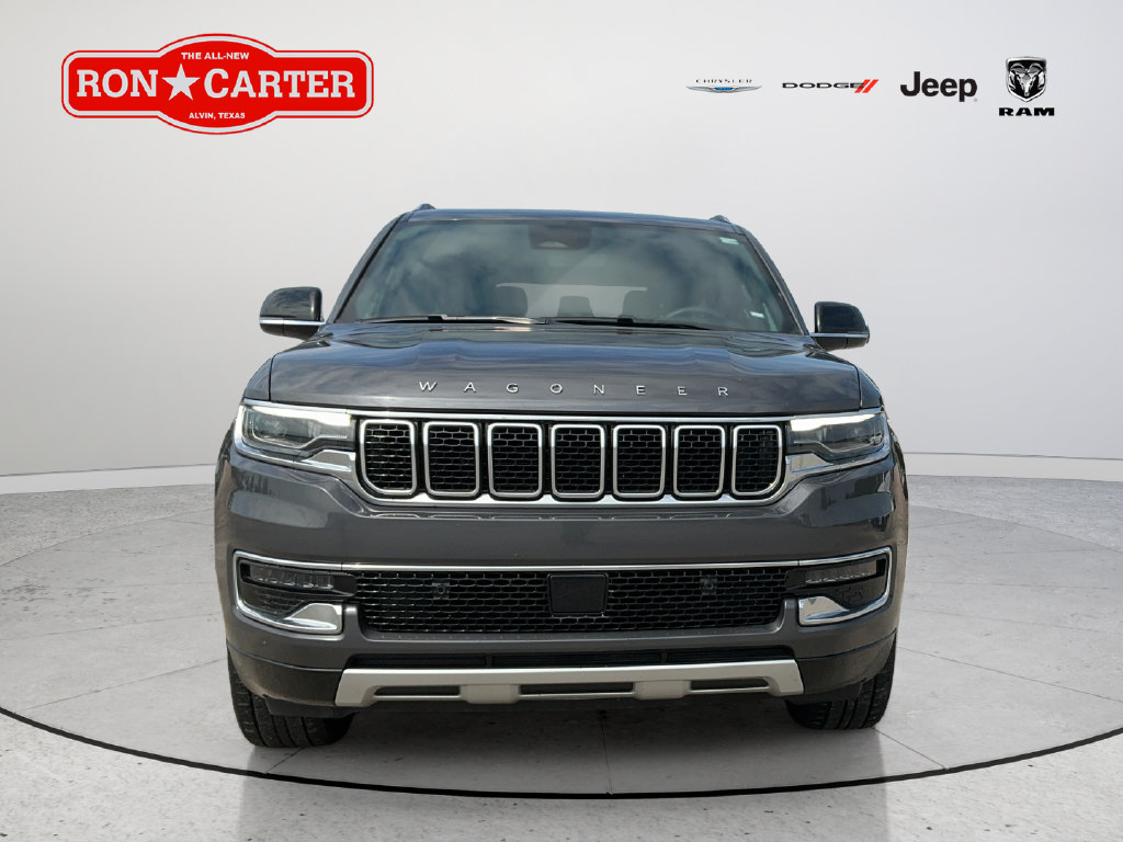 Used 2024 Jeep Wagoneer Series II w/ Flexible Seating Group RWD image 2