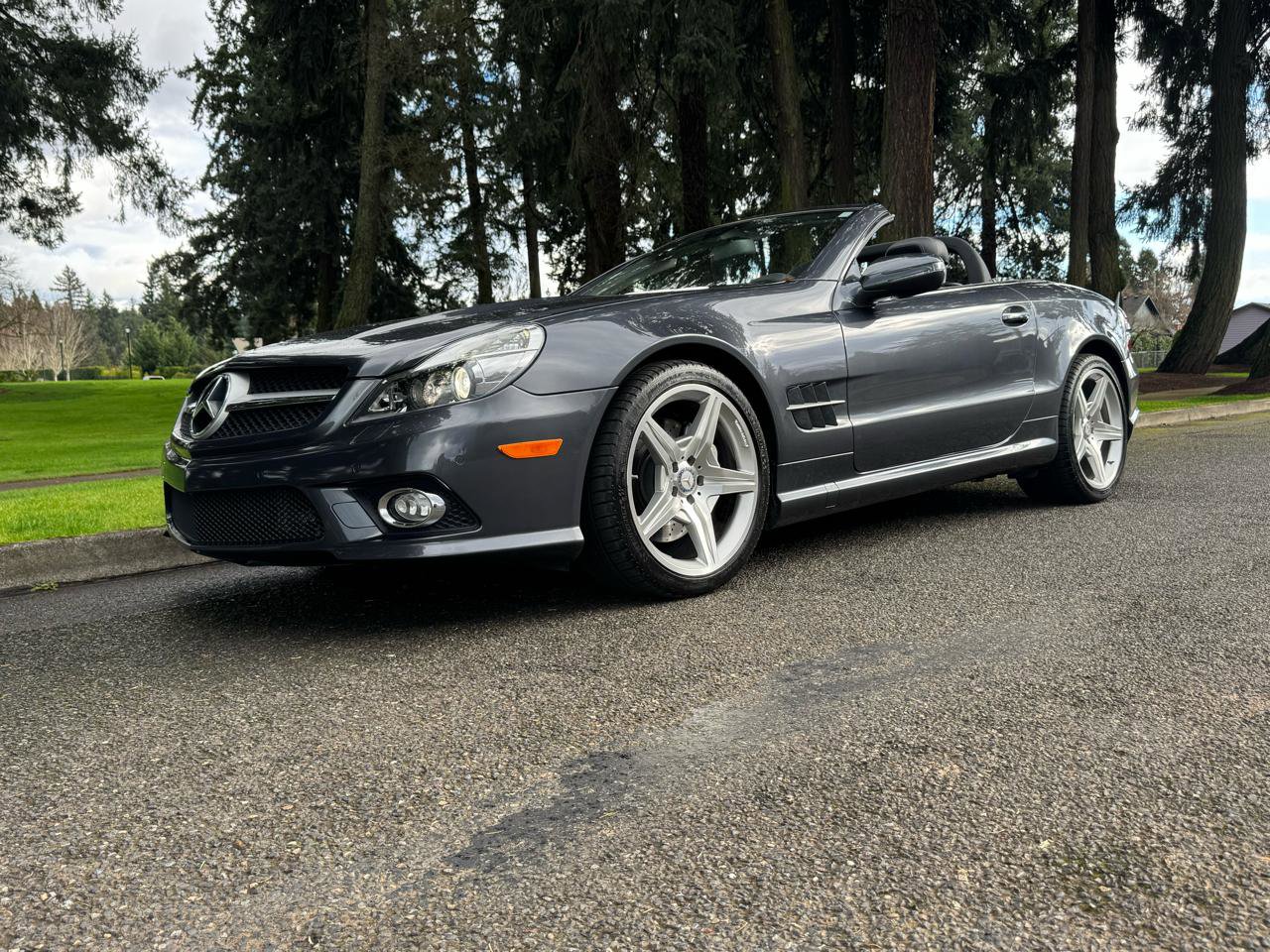 Used 2012 Mercedes-Benz SL 550 image 2