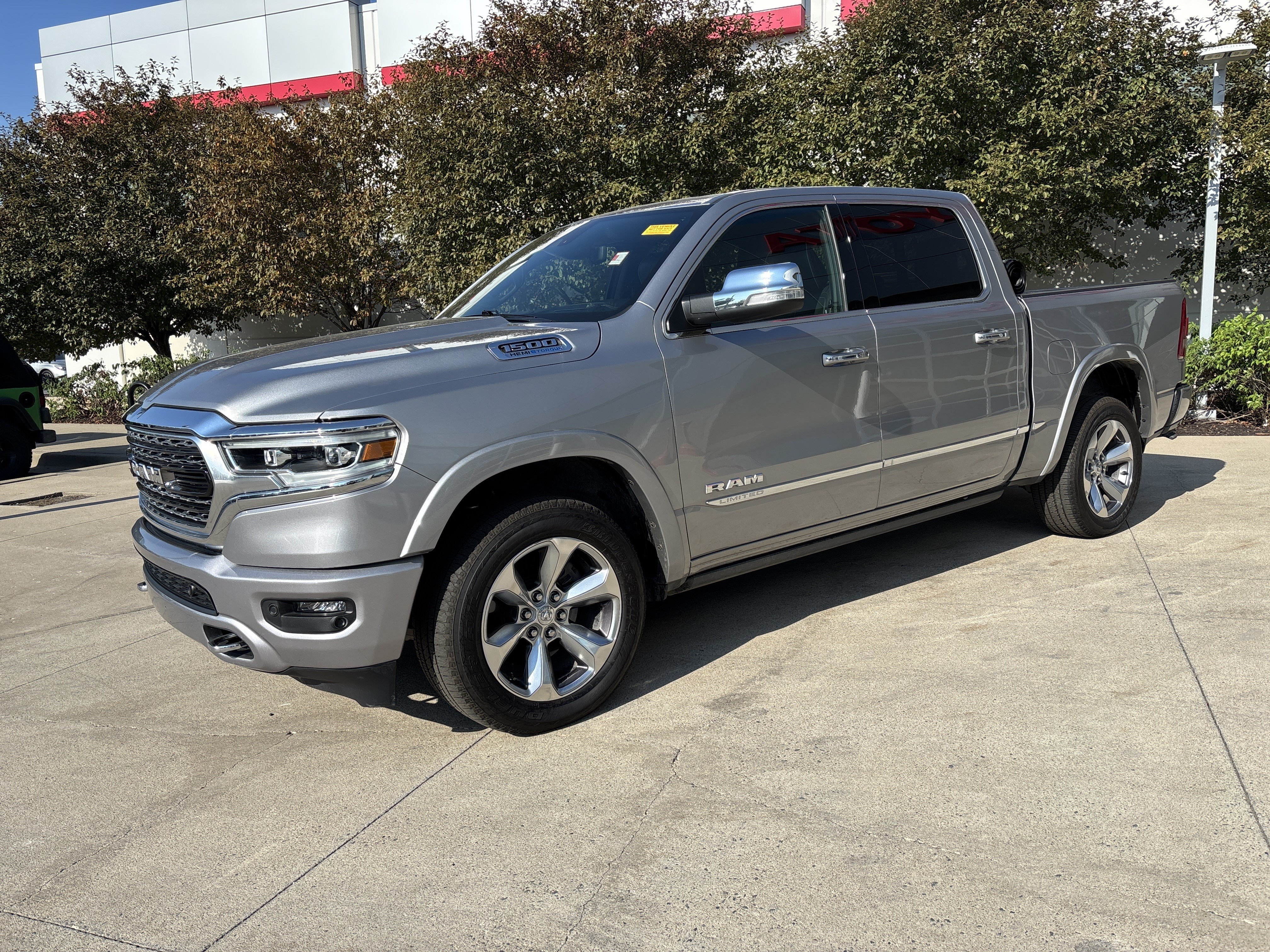 Used 2021 RAM 1500 Limited AWD/4WD image 3