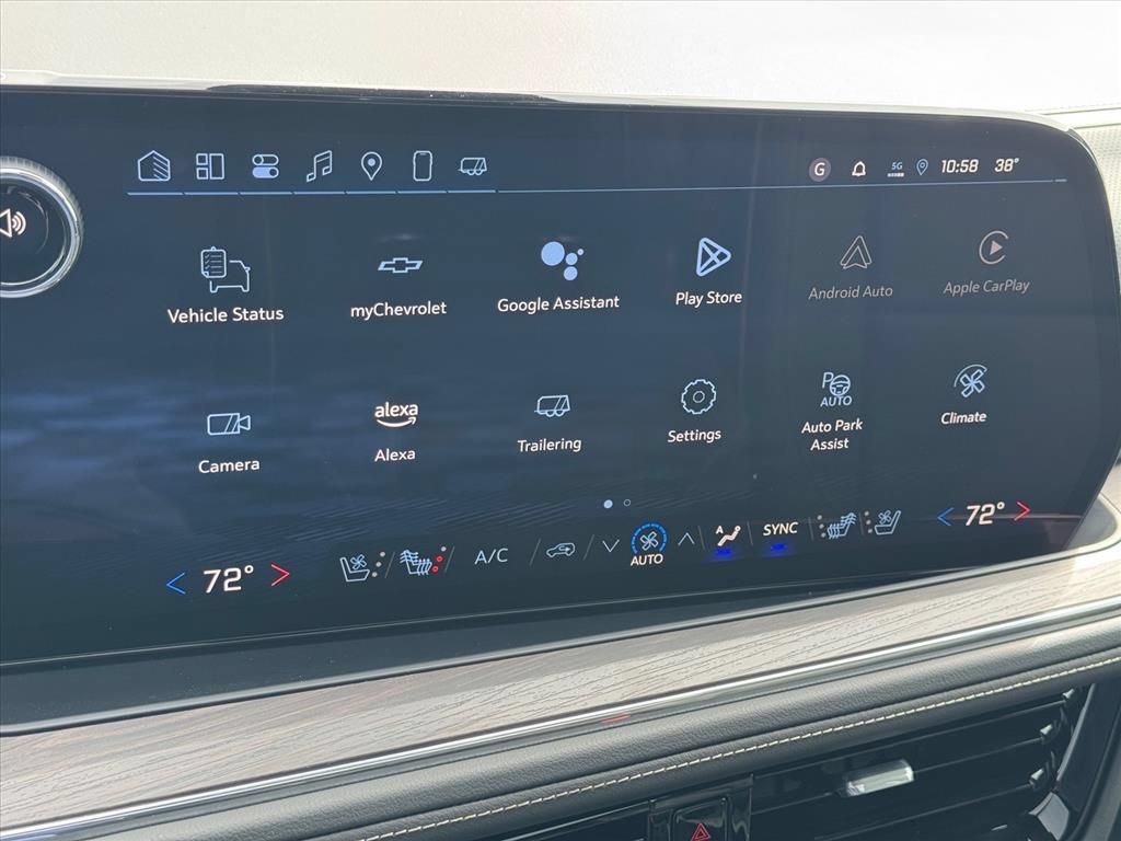 New 2025 Chevrolet Suburban Premier AWD/4WD image 19