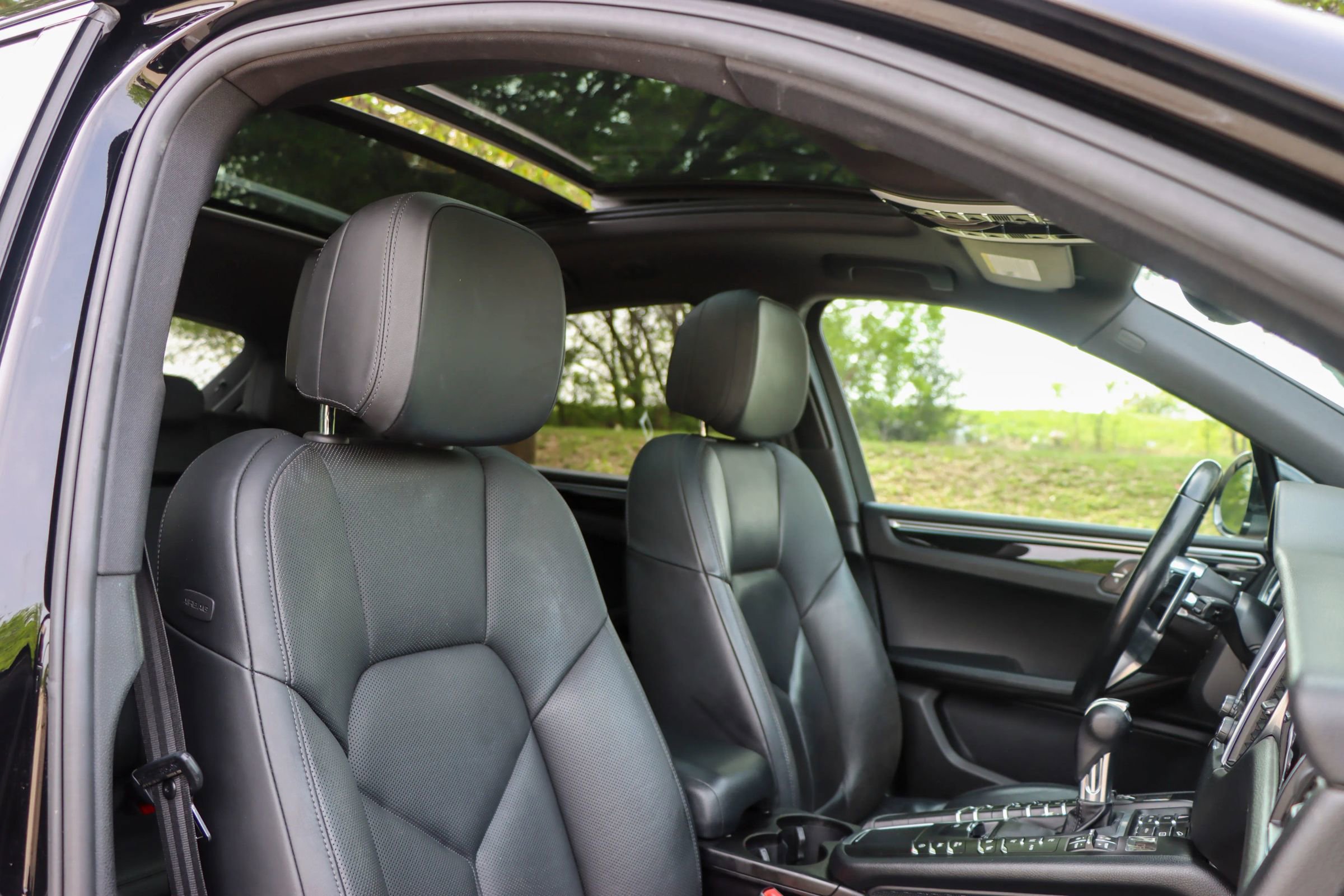 Used 2017 Porsche Macan S image 21