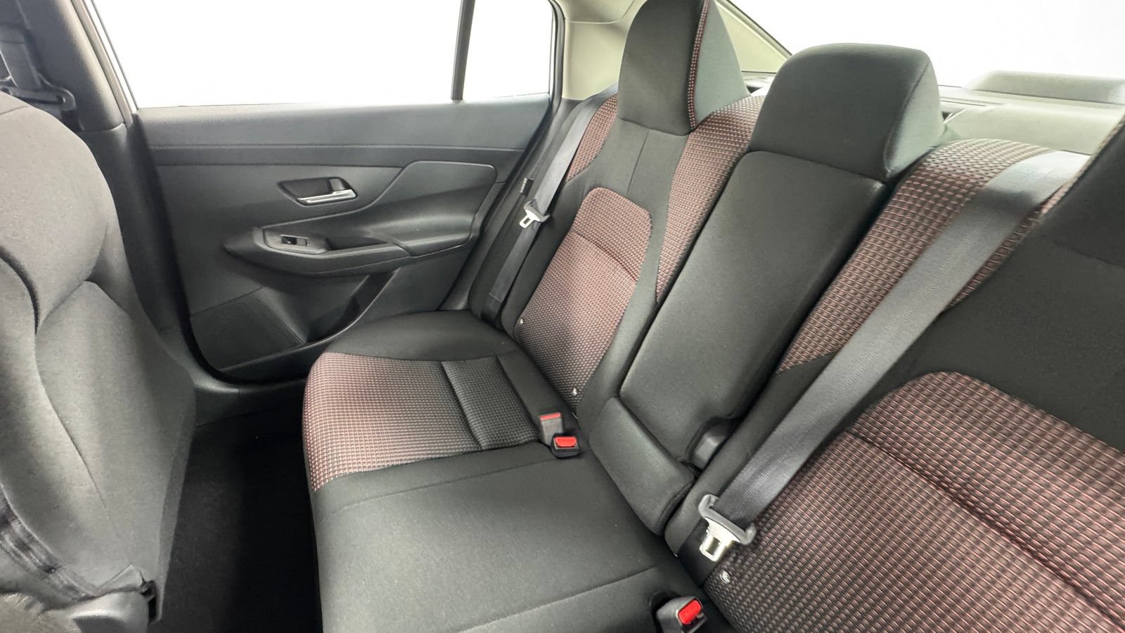 New 2026 Nissan Sentra SR w/ Floor Mat Package FWD image 14
